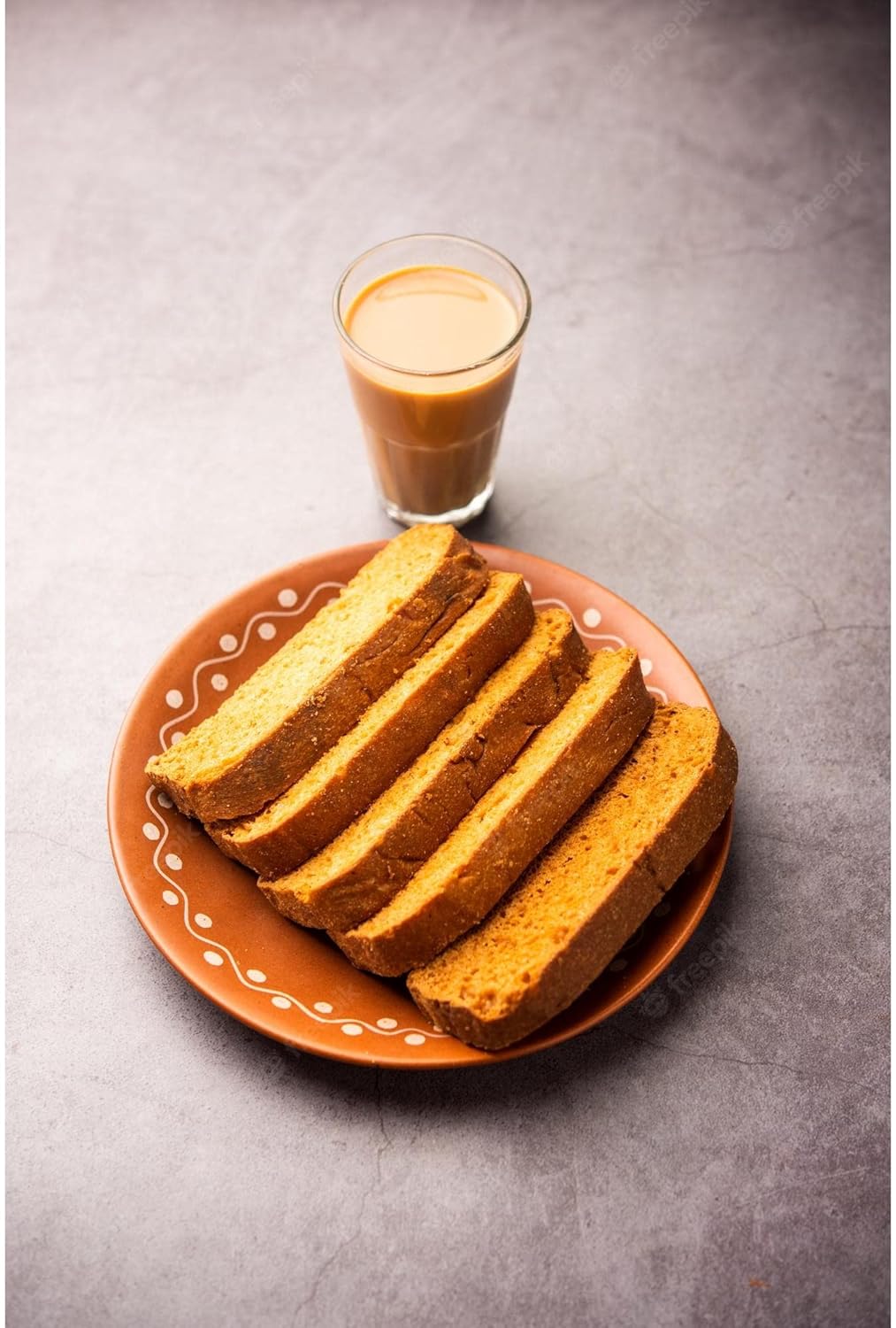 CRISPY TRAILS Suji Long Toast, Crunchy Sooji Rusk Made with Semolina, Perfect Tea-Time Snack, Light & Tasty, Hygienically Packed