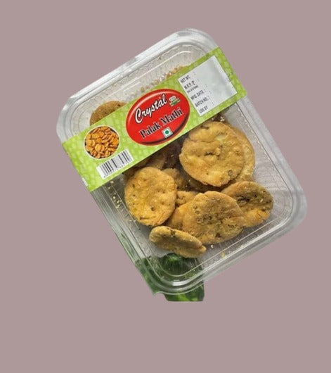 CRISPY TRAILS Namkeen Palak Mathi/Mathari  – Traditional Special Famous Snack for Tea Time – Crispy & Savory Indian Snack – Fresh & Tasty, Perfect for Festive Gifting & Everyday Snacking